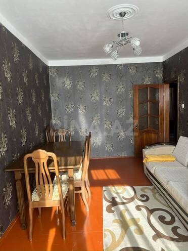Сдаётся 2-комн. вторичка 70 м², Хатаинский р., photo 3 from 9