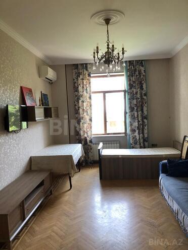 İcarəyə verilir 3 otaqlı yeni tikili 150 m², İnşaatçılar m., photo 3 from 9
