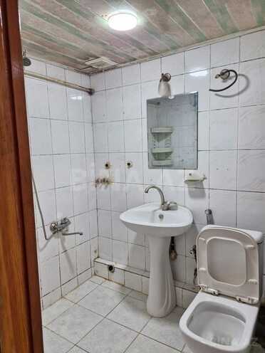Продаётся 2-комн. вторичка 45 м², м. Ази Асланов, photo 9 from 15