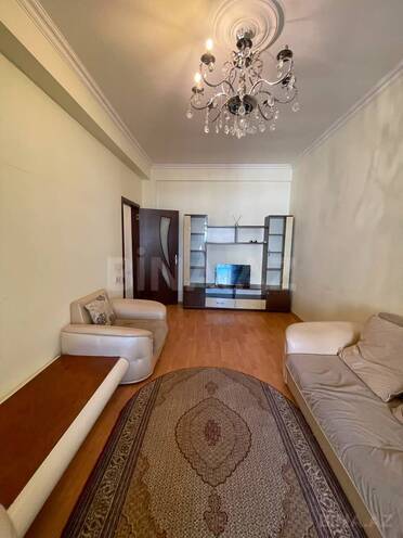 Сдаётся 2-комн. новостройка 60 м², Бинагадинский р., photo 1 from 11