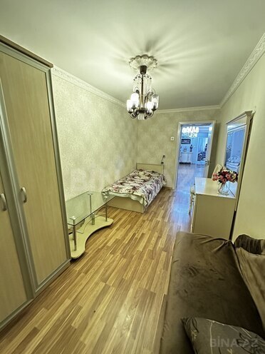 Satılır 5 otaqlı köhnə tikili 120 m², İnşaatçılar m., photo 8 from 32