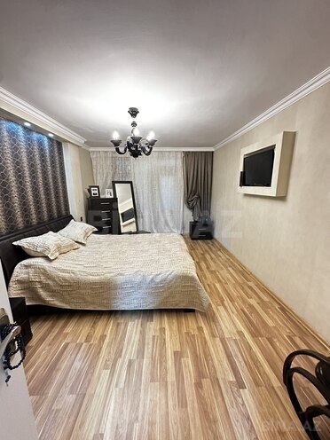Satılır 5 otaqlı köhnə tikili 120 m², İnşaatçılar m., photo 12 from 32