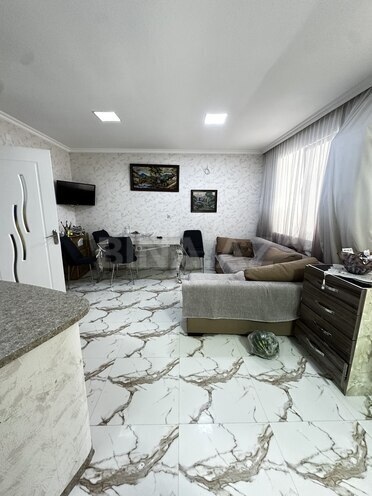 Satılır 5 otaqlı köhnə tikili 120 m², İnşaatçılar m., photo 23 from 32