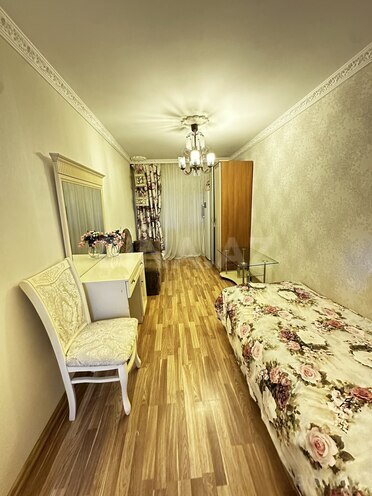 Satılır 5 otaqlı köhnə tikili 120 m², İnşaatçılar m., photo 10 from 32