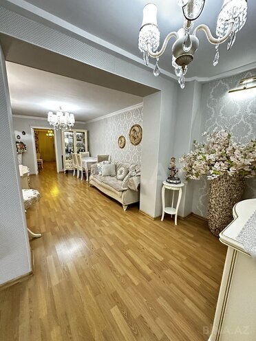 Satılır 5 otaqlı köhnə tikili 120 m², İnşaatçılar m., photo 6 from 32