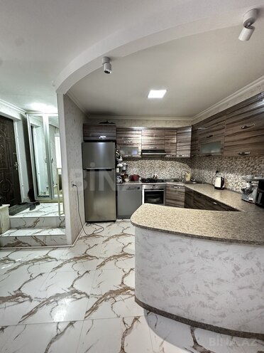 Satılır 5 otaqlı köhnə tikili 120 m², İnşaatçılar m., photo 21 from 32