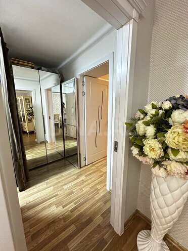 Satılır 5 otaqlı köhnə tikili 120 m², İnşaatçılar m., photo 18 from 32
