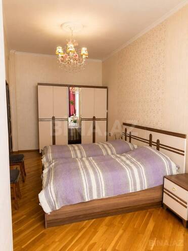 Продаётся 3-комн. новостройка 125 м², м. Элмляр Академиясы, photo 9 from 16