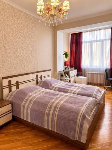 Продаётся 3-комн. новостройка 125 м², м. Элмляр Академиясы, photo 8 from 16