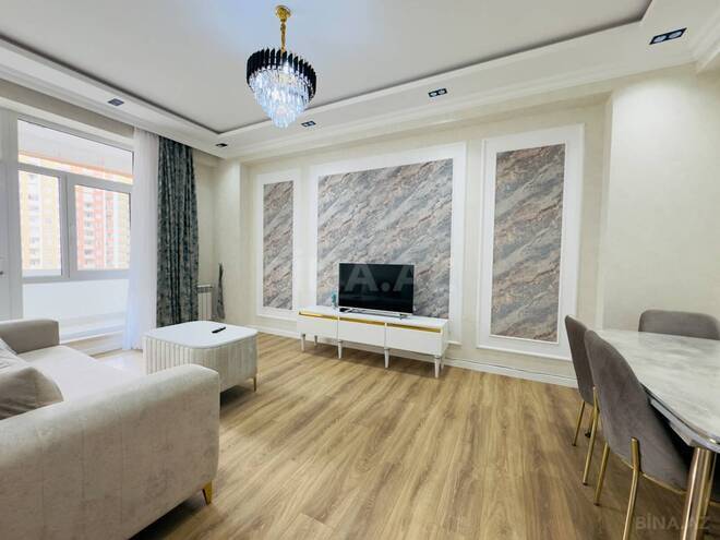 Продаётся 2-комн. новостройка 69 м², м. Кара Караев, photo 1 from 13