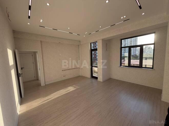 Продаётся 3-комн. новостройка 57 м², м. Кара Караев, photo 4 from 12