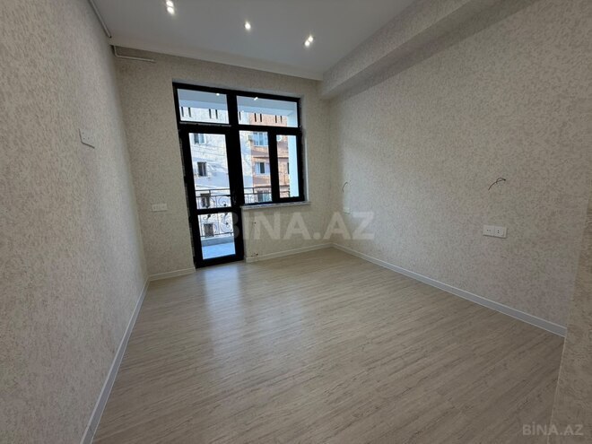 Продаётся 3-комн. новостройка 57 м², м. Кара Караев, photo 8 from 12