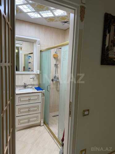 Продаётся 4-комн. вторичка 182 м², Насиминский  р., photo 18 from 25