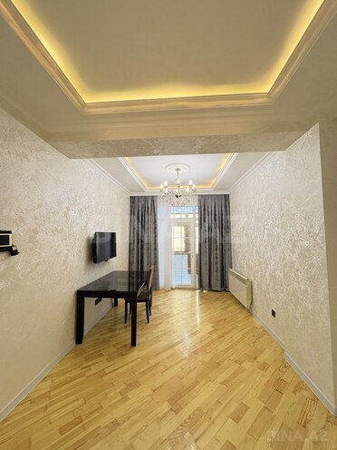 Продаётся 2-комн. новостройка 67 м², Абшеронcкий  р., photo 1 from 11