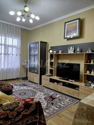 Продаётся 4-комн. вторичка 110 м², photo 1 from 25