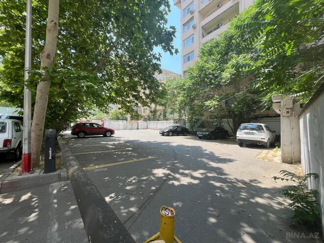 Satılır 2 otaqlı köhnə tikili 60 m², Gənclik m., photo 15 from 25