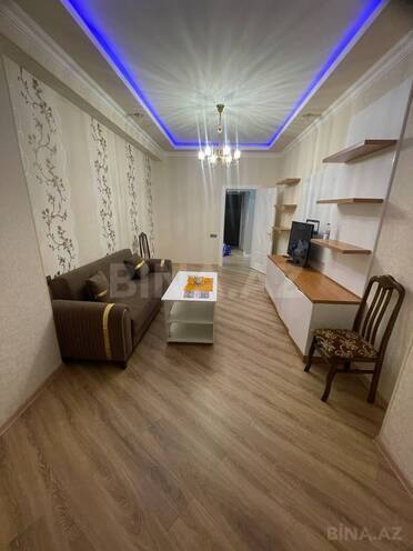 Сдаётся 2-комн. новостройка 80 м², м. Кара Караев, photo 1 from 12
