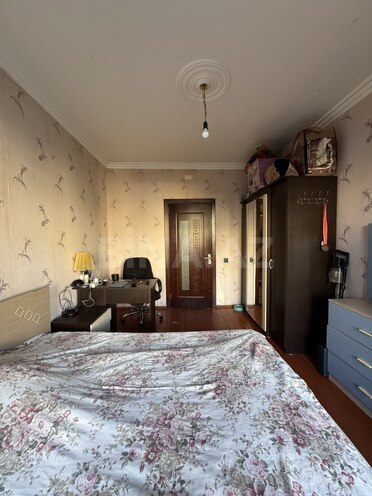 Продаётся 3-комн. вторичка 75 м², Хатаинский р., photo 10 from 19