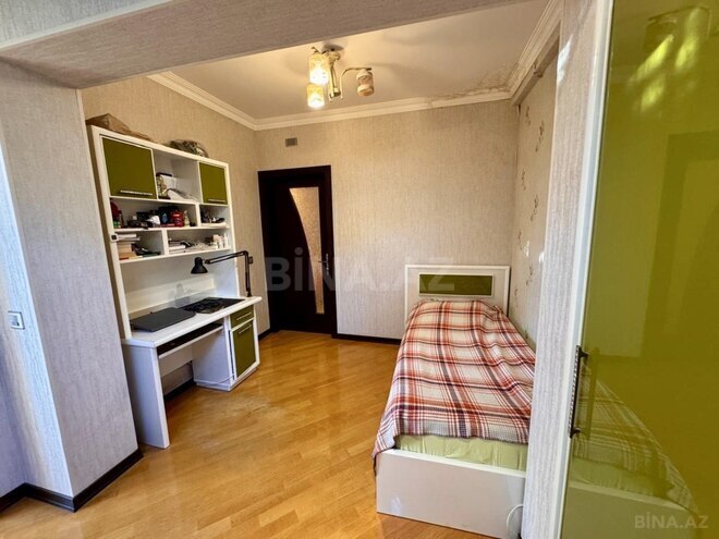 Satılır 5 otaqlı köhnə tikili 100 m², Qara Qarayev m., photo 7 from 24