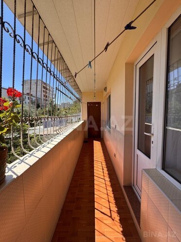 Satılır 5 otaqlı köhnə tikili 100 m², Qara Qarayev m., photo 16 from 24