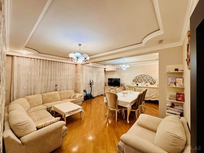 Satılır 5 otaqlı köhnə tikili 100 m², Qara Qarayev m., photo 3 from 24
