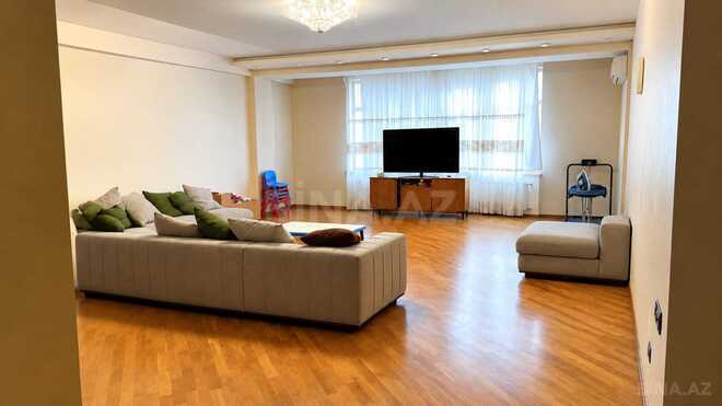 Продаётся 3-комн. новостройка 185 м², м. 28 мая, photo 1 from 10