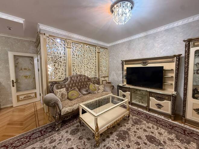 Satılır 4 otaqlı köhnə tikili 110 m², Elmlər Akademiyası m., photo 3 from 32
