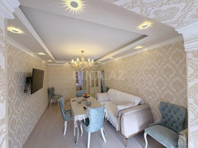 Satılır 2 otaqlı köhnə tikili 65 m², Yasamal r., photo 3 from 14