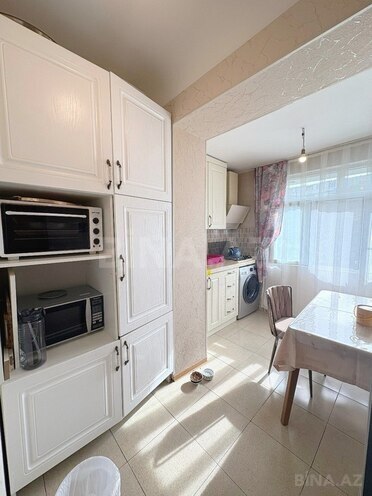 Satılır 2 otaqlı köhnə tikili 65 m², Yasamal r., photo 9 from 14
