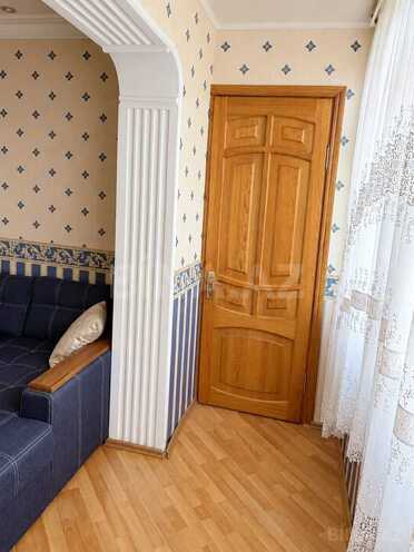 Продаётся 2-комн. вторичка 65 м², м. Кара Караев, photo 7 from 8