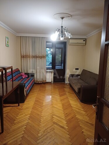 İcarəyə verilir 3 otaqlı köhnə tikili 75 m², İnşaatçılar m., photo 1 from 10