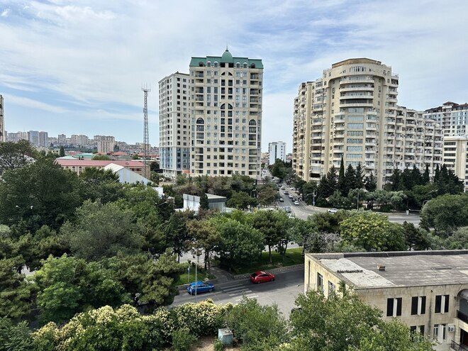 Продаётся 3-комн. вторичка 90 м², м. Азадлыг проспекти, photo 31 from 32