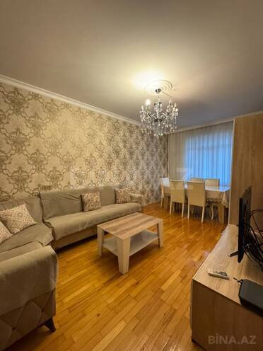 Satılır 3 otaqlı köhnə tikili 78 m², Yeni Günəşli q., photo 3 from 19