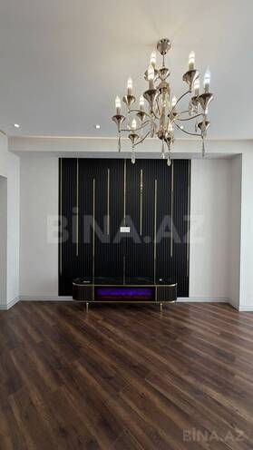 Satılır 2 otaqlı yeni tikili 70 m², 7-ci mikrorayon q., photo 1 from 14