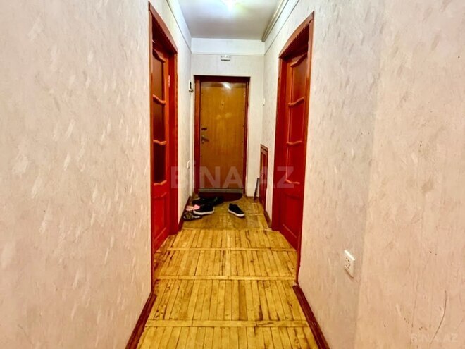 Satılır 3 otaqlı köhnə tikili 75 m², Qara Qarayev m., photo 3 from 30