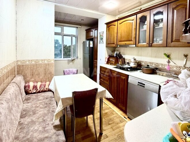 Satılır 3 otaqlı köhnə tikili 75 m², Qara Qarayev m., photo 27 from 30