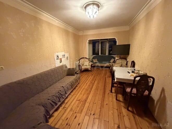 Satılır 2 otaqlı köhnə tikili 70 m², Əhmədli m., photo 1 from 27