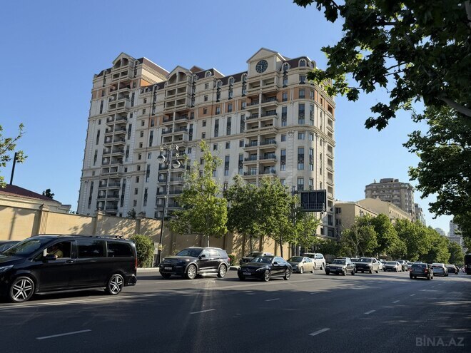 Продаётся 5-комн. новостройка 280 м², м. Низами, photo 1 from 23