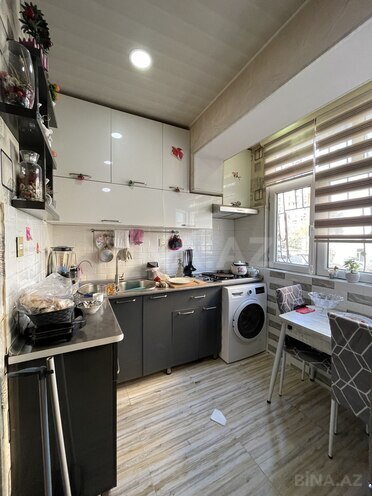 Satılır 2 otaqlı köhnə tikili 60 m², Hövsan q., photo 5 from 15
