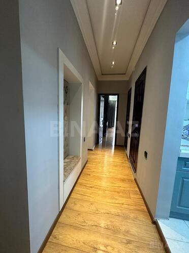 Satılır 4 otaqlı köhnə tikili 130 m², Sahil m., photo 9 from 13