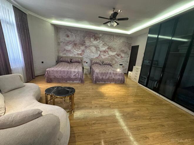 Satılır 4 otaqlı köhnə tikili 130 m², Sahil m., photo 7 from 13