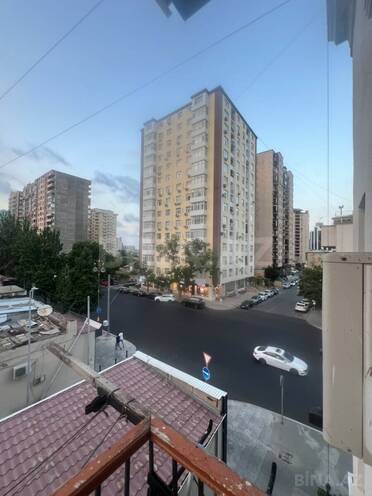 İcarəyə verilir 3 otaqlı köhnə tikili 70 m², Elmlər Akademiyası m., photo 1 from 18