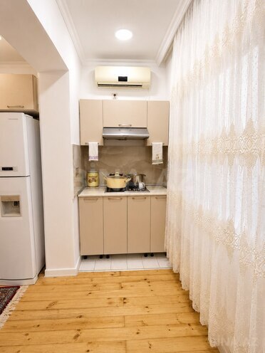 Satılır 2 otaqlı köhnə tikili 72 m², Azadlıq Prospekti m., photo 8 from 11