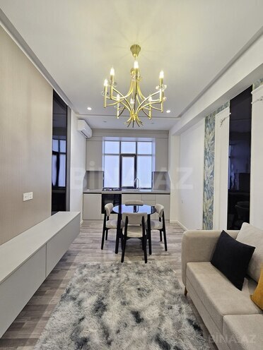Продаётся 2-комн. новостройка 47 м², м. Кара Караев, photo 1 from 11