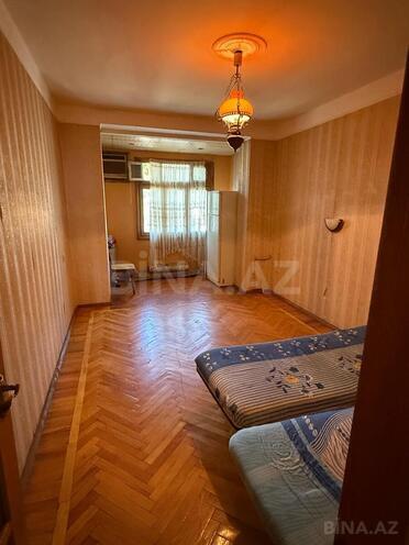 Продаётся 2-комн. вторичка 65 м², м. Ази Асланов, photo 1 from 23