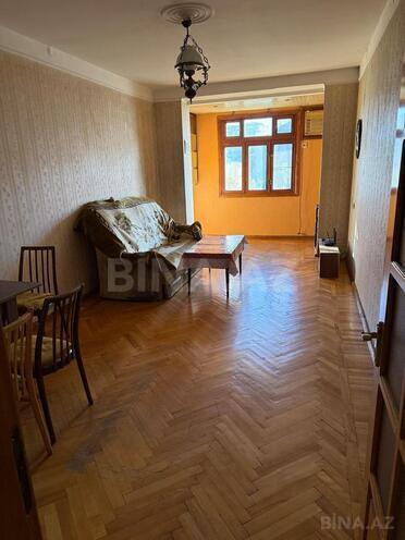 Продаётся 2-комн. вторичка 65 м², м. Ази Асланов, photo 6 from 23