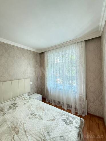 Satılır 2 otaqlı köhnə tikili 50 m², İnşaatçılar m., photo 15 from 31