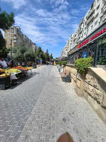 Продаётся 2-комн. вторичка 60 м², м. Ази Асланов, photo 12 from 16