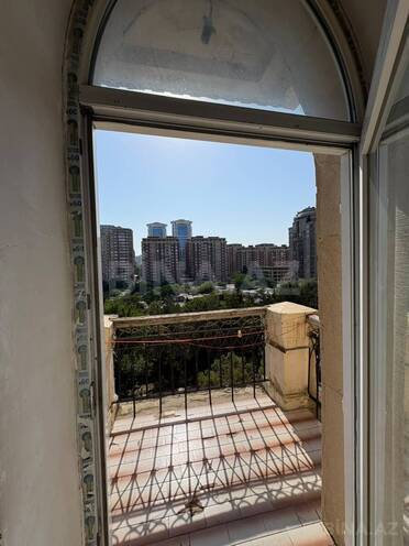 Продается 3-комн. вторичка 80 м², м. 28 мая, photo 20 from 25