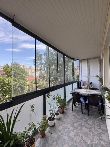 Satılır 3 otaqlı köhnə tikili 110 m², Elmlər Akademiyası m., photo 12 from 16